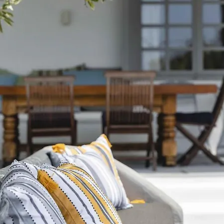 Valente In Mykonos With Two Pools! プラティス・ヤロス